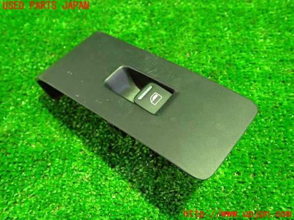 1UPJ-33356245]VW ザ･ビートル(16CPL)左パワーウィンドウスイッチ 中古_m0001.jpg