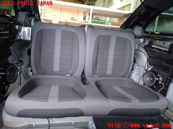 1UPJ-33357385]VW ザ･ビートル(16CPL)リアシート 中古_m0001.jpg