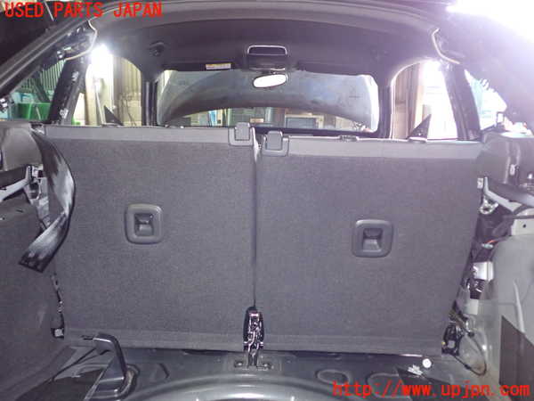 1UPJ-33357385]VW ザ･ビートル(16CPL)リアシート 中古_m0005.jpg