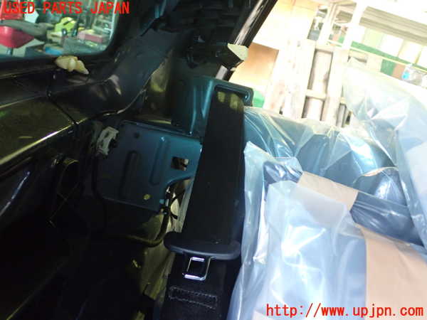 1UPJ-33357155]VW ザ･ビートル(16CPL)右2列目シートベルト 中古_m0002.jpg