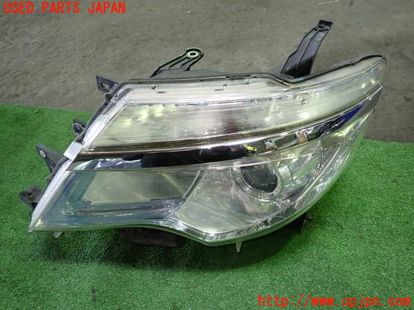 1UPJ-33361132]セレナ Sハイブリッド(HC26)左ヘッドライト ハロゲン 中古_m0001.jpg