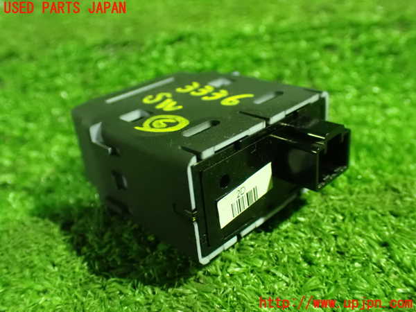 1UPJ-33366311]セレナ Sハイブリッド(HC26)スイッチ6 (ヘッドランプレベリング) 中古_m0002.jpg