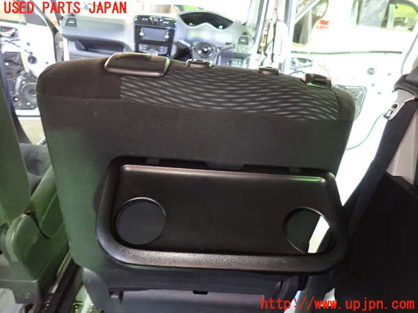 1UPJ-33367145]セレナ Sハイブリッド(HC26)右2列目シート 中古_m0005.jpg