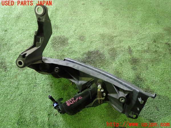 1UPJ-33371140]アウディ・A5(8TCDNF)右ヘッドライトリム 中古_m0002.jpg