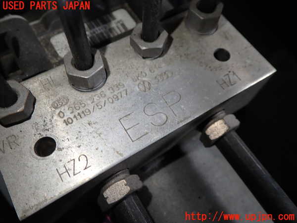 1UPJ-33374040]アウディ・A5(8TCDNF)ABSアクチュエーター 中古_m0002.jpg