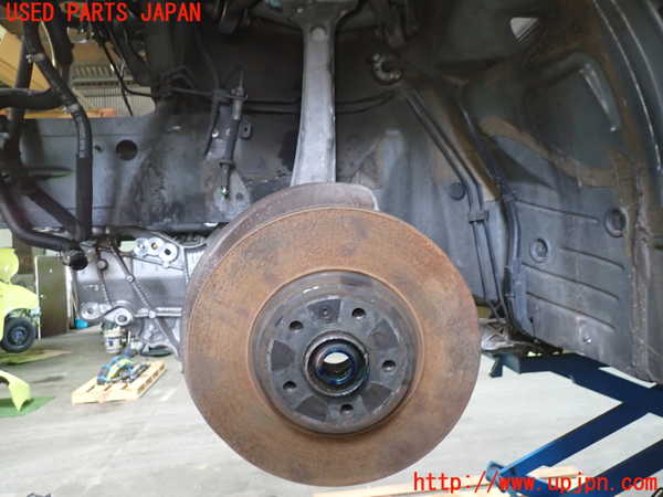 1UPJ-33374295]アウディ・A5(8TCDNF)左フロントナックルハブ 中古_m0002.jpg