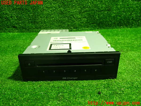 1UPJ-33376505]アウディ・A5(8TCDNF)CDチェンジャー 中古_m0001.jpg