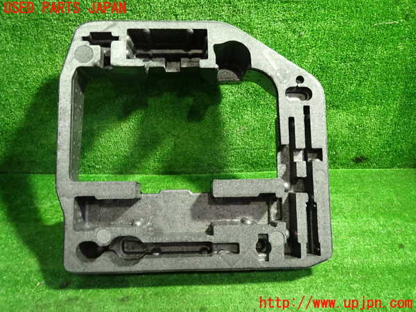 1UPJ-33377772]アウディ・A5(8TCDNF)ラゲッジトレイ2 中古_m0001.jpg