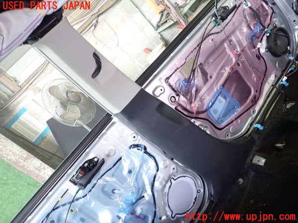 1UPJ-33387670]カローラ アクシオ(NZE161)左センターピラートリム 中古_m0001.jpg