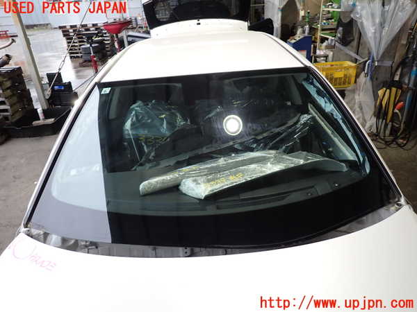 2UPJ-33391195]レクサス・CT200h(ZWA10)フロントガラス 中古_m0001.jpg