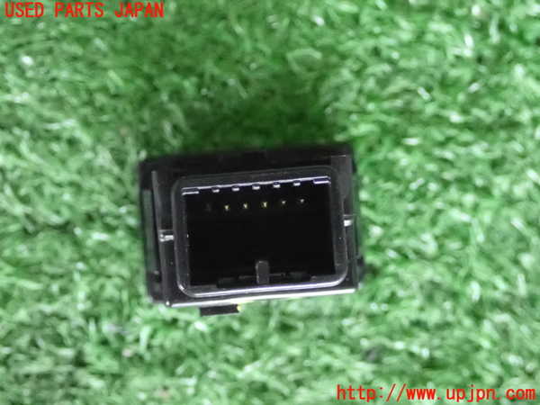 2UPJ-33396311]レクサス・CT200h(ZWA10)スイッチ6 (車両接近音OFF) 中古_m0003.jpg