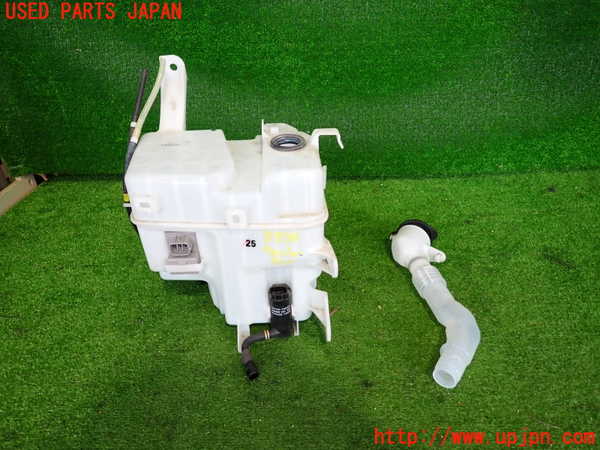 2UPJ-33396791]レクサス・CT200h(ZWA10)ウォッシャータンク1 中古_m0001.jpg