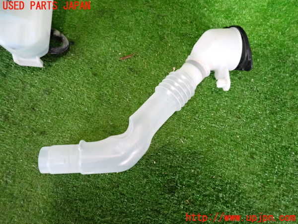 2UPJ-33396791]レクサス・CT200h(ZWA10)ウォッシャータンク1 中古_m0005.jpg