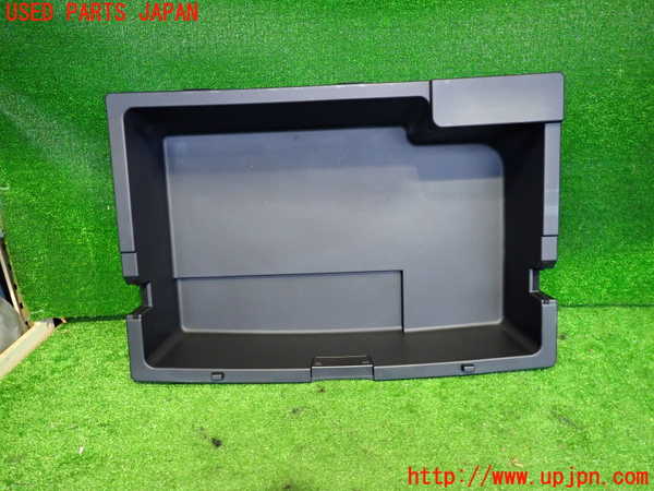 2UPJ-33397772]レクサス・CT200h(ZWA10)ラゲッジトレイ2 中古_m0001.jpg