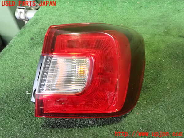 2UPJ-33401530]レヴォーグ(VM4)右テールランプ 中古_m0001.jpg