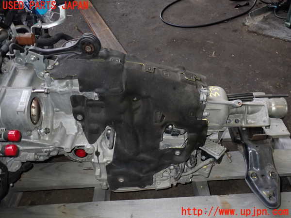 2UPJ-33403010]レヴォーグ(VM4)ミッション AT FB16 4WD 中古_m0002.jpg