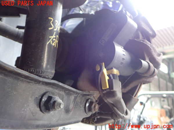 2UPJ-33404300]レヴォーグ(VM4)右リアナックルハブ 中古_m0001.jpg