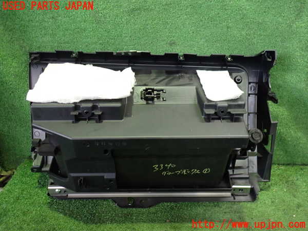 2UPJ-33407516]レヴォーグ(VM4)グローブボックス1 中古_m0003.jpg