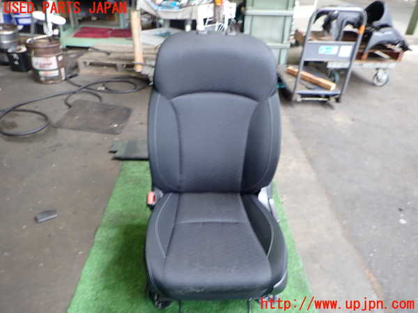 2UPJ-33407065]レヴォーグ(VM4)助手席シート 中古_m0001.jpg