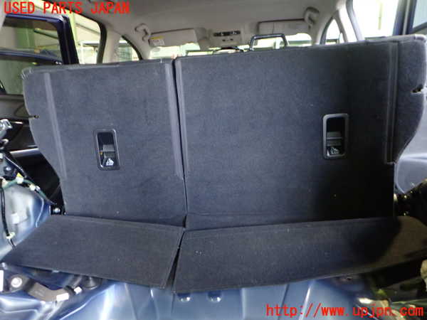 2UPJ-33407385]レヴォーグ(VM4)リアシート 中古_m0005.jpg