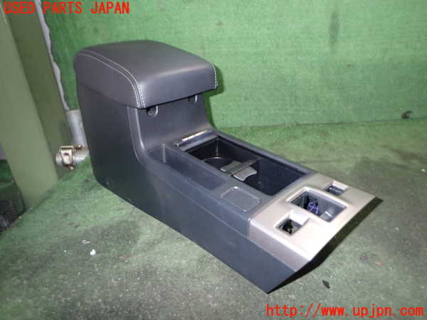 2UPJ-33407540]レヴォーグ(VM4)センターコンソール 中古_m0002.jpg