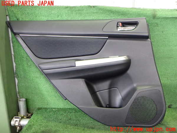 2UPJ-33401324]レヴォーグ(VM4)左後ドア内張り 中古_m0001.jpg