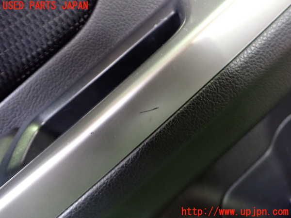 2UPJ-33401324]レヴォーグ(VM4)左後ドア内張り 中古_m0003.jpg
