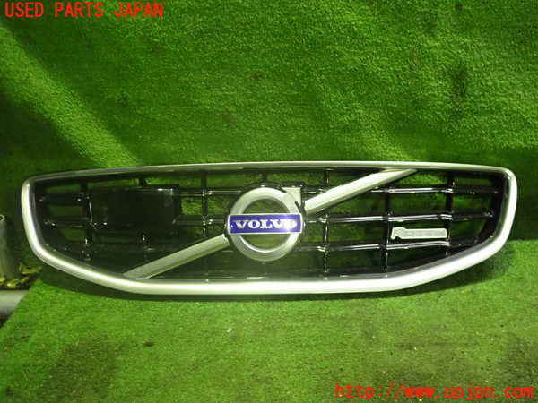 2UPJ-33411050]ボルボ・V60(FB4164T)ラジエターグリル 中古_m0001.jpg
