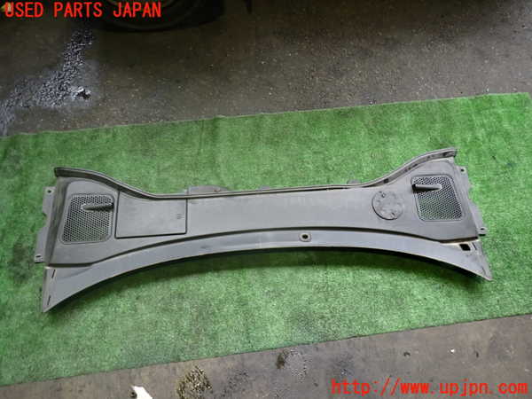 2UPJ-33411190]ボルボ・V60(FB4164T)カウルトップ 中古_m0001.jpg