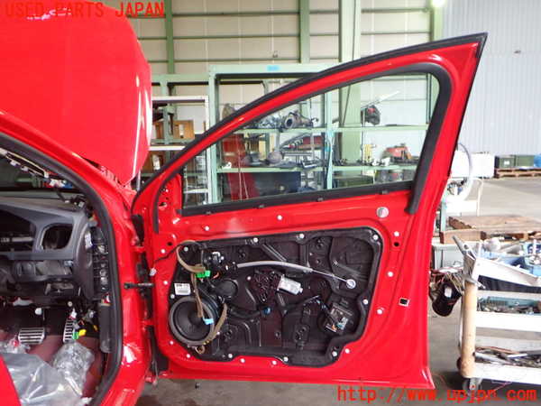 2UPJ-33411230]ボルボ・V60(FB4164T)右前ドア (43R-001106) 中古_m0005.jpg