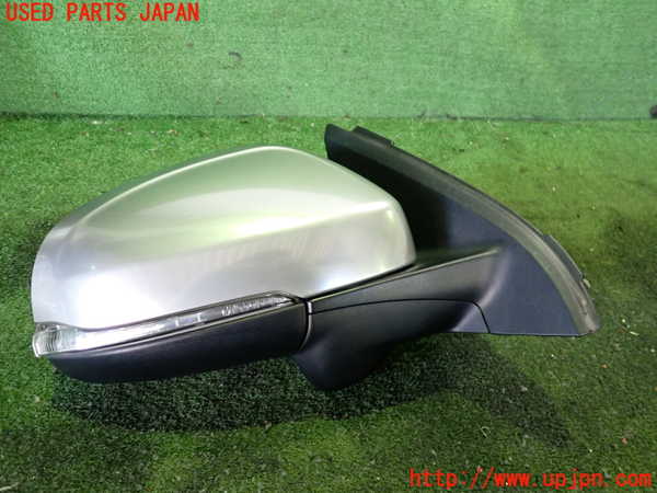 2UPJ-33411210]ボルボ・V60(FB4164T)右ドアミラー 中古_m0001.jpg