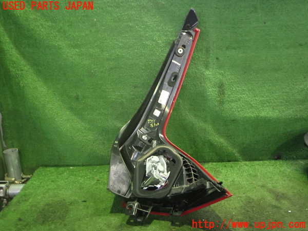 2UPJ-33411536]ボルボ・V60(FB4164T)左テールランプ 中古_m0003.jpg