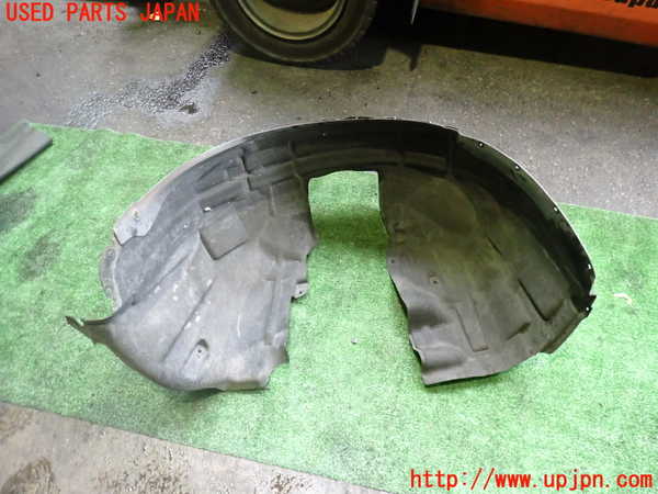 2UPJ-33411090]ボルボ・V60(FB4164T)右前フェンダーライナー 中古_m0001.jpg