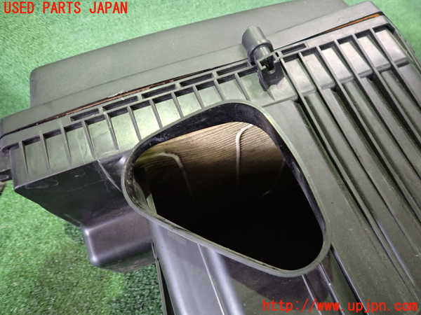 2UPJ-33412560]ボルボ・V60(FB4164T)エアクリーナーボックス 中古_m0003.jpg