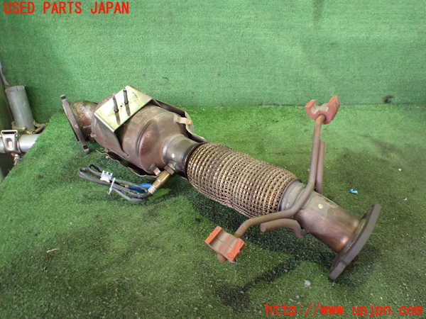 2UPJ-33412662]ボルボ・V60(FB4164T)触媒2 中古_m0002.jpg