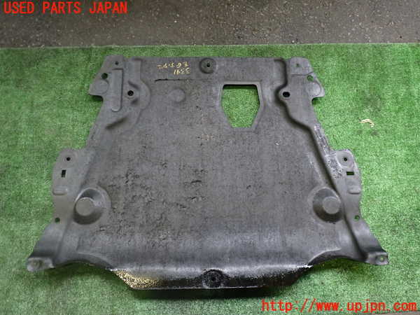 2UPJ-33412170]ボルボ・V60(FB4164T)エンジンアンダーカバー 中古_m0002.jpg