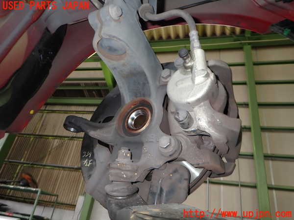 2UPJ-33414295]ボルボ・V60(FB4164T)左フロントナックルハブ 中古_m0001.jpg