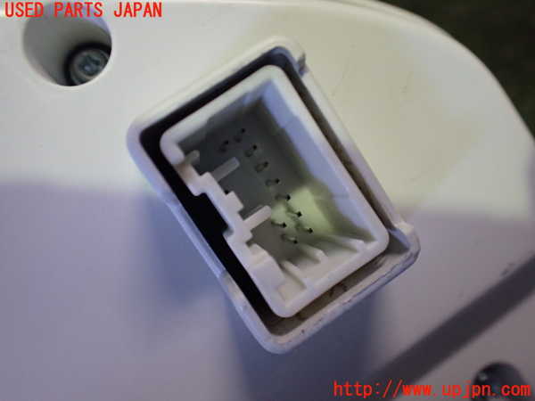 2UPJ-33416170]ボルボ・V60(FB4164T)スピードメーター 中古_m0004.jpg