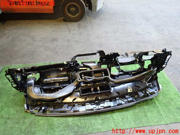 2UPJ-33417505]ボルボ・V60(FB4164T)ダッシュボード 中古_m0005.jpg