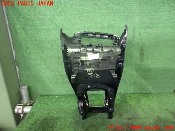 2UPJ-33417549]ボルボ・V60(FB4164T)コンソール 中古_m0002.jpg