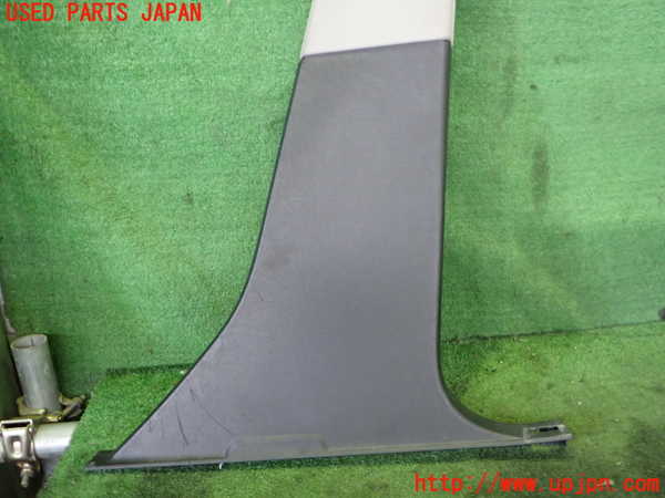 2UPJ-33417665]ボルボ・V60(FB4164T)右センターピラートリム 中古_m0003.jpg