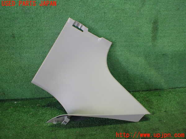 2UPJ-33417675]ボルボ・V60(FB4164T)右リアピラートリム 中古_m0001.jpg