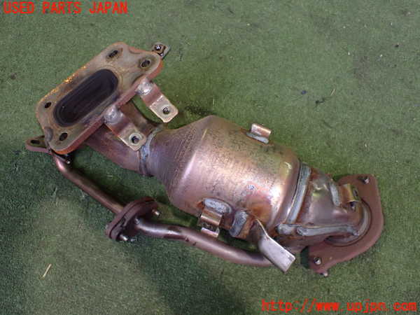 2UPJ-33422041]ノート オーラ(AURA)(FE13)エキマニ1 触媒 マニバーター (ジャンク品) 中古_m0004.jpg