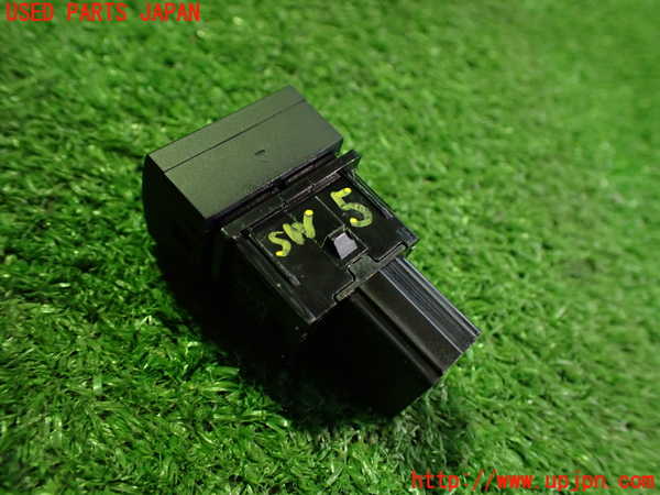 2UPJ-33426310]ノート オーラ(AURA)(FE13)スイッチ5 (TRIP RESET) 中古_m0002.jpg