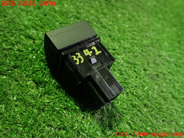 2UPJ-33426310]ノート オーラ(AURA)(FE13)スイッチ5 (TRIP RESET) 中古_m0003.jpg