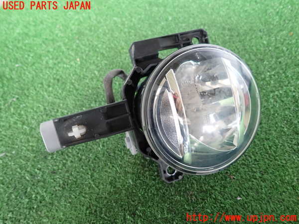 2UPJ-33431180]キャスト アクティバ(LA250S)右フォグ 中古_m0001.jpg