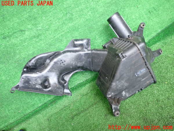 2UPJ-33442560]クラウン マジェスタ(JZS177)エアクリーナーボックス 中古_m0004.jpg