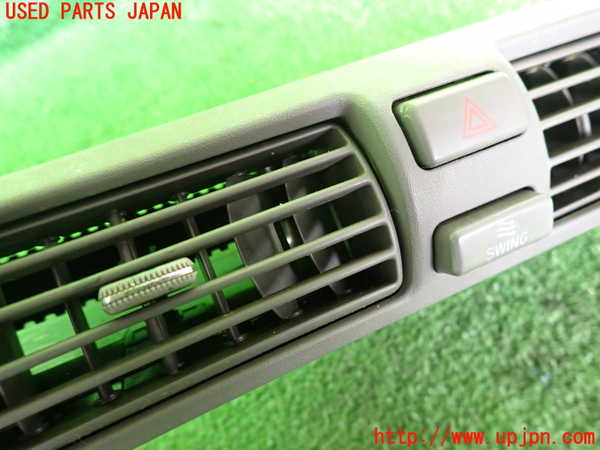 2UPJ-33447526]クラウン マジェスタ(JZS177)エアコン吹き出し口1 (ジャンク品)(真中) 中古_m0002.jpg