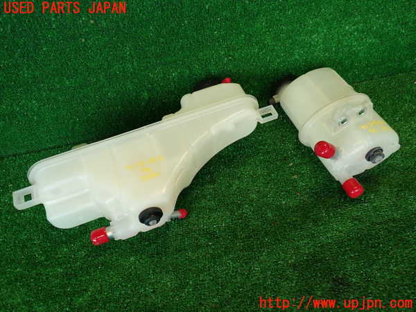 2UPJ-33452410]レクサス・IS300h(AVE30)ラジエータータンク 中古_m0002.jpg