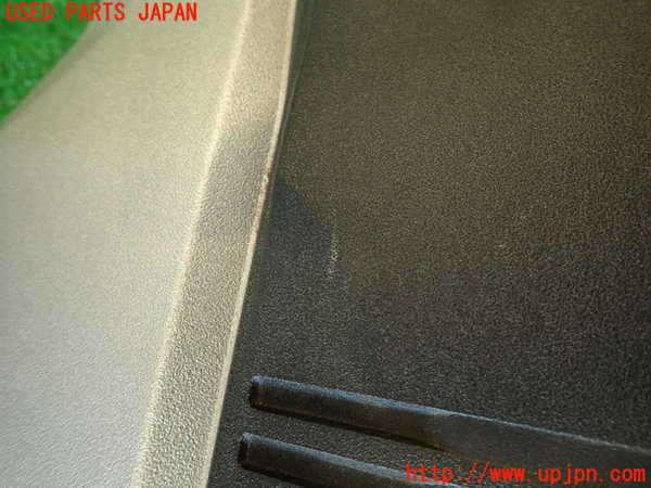 2UPJ-33452160]レクサス・IS300h(AVE30)エンジンアッパーカバー 中古_m0003.jpg